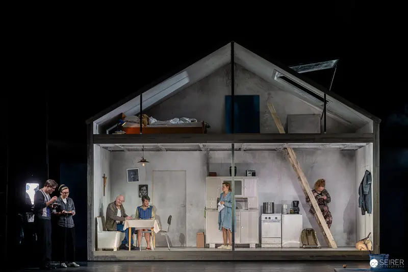 "Azur oder die Farbe von Wasser" Stage Design at Theater in der Josefstadt