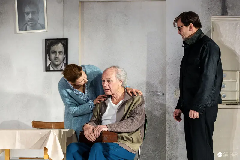 Theater Probe for "Azur oder die Farbe von Wasser" at Theater in der Josefstadt