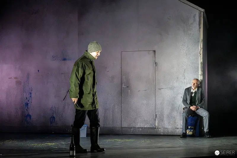 Theatrical Scene from "Azur oder die Farbe von Wasser" at Theater in der Josefstadt