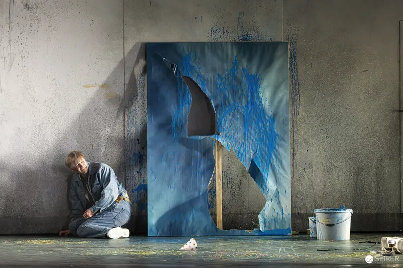 David Bösch's Theatrical Staging of Blue Emotional Landscape