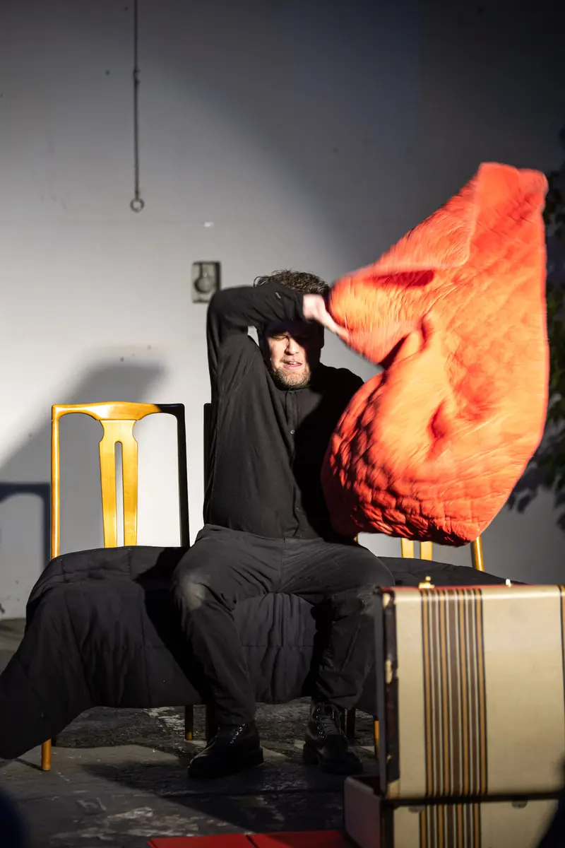 Line Runner 2024: David Czifer in Dramatic Performance of Die Sicherheitsstrategie