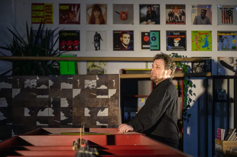 Marcus Saravia's Studio: Visuals and Design for LINE RUNNER 2024 Performance