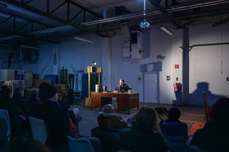 LINE RUNNER 2024: David Czifer Performs Die Sicherheitsstrategie in Industrial Space