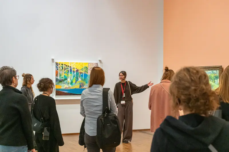 Exhibition Wong - Van Gogh at Albertina: Curator Discussing Colorful Landscape Painting