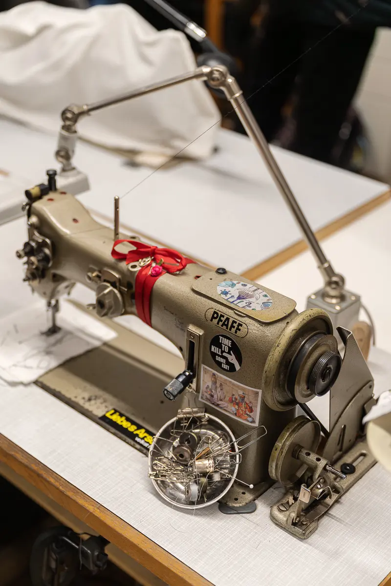 Vintage Industrial Sewing Machine with Mechanical Detailing