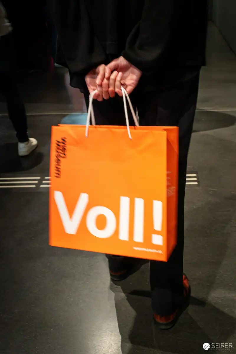 Bright Orange Voll! Shopping Bag at Urban Location