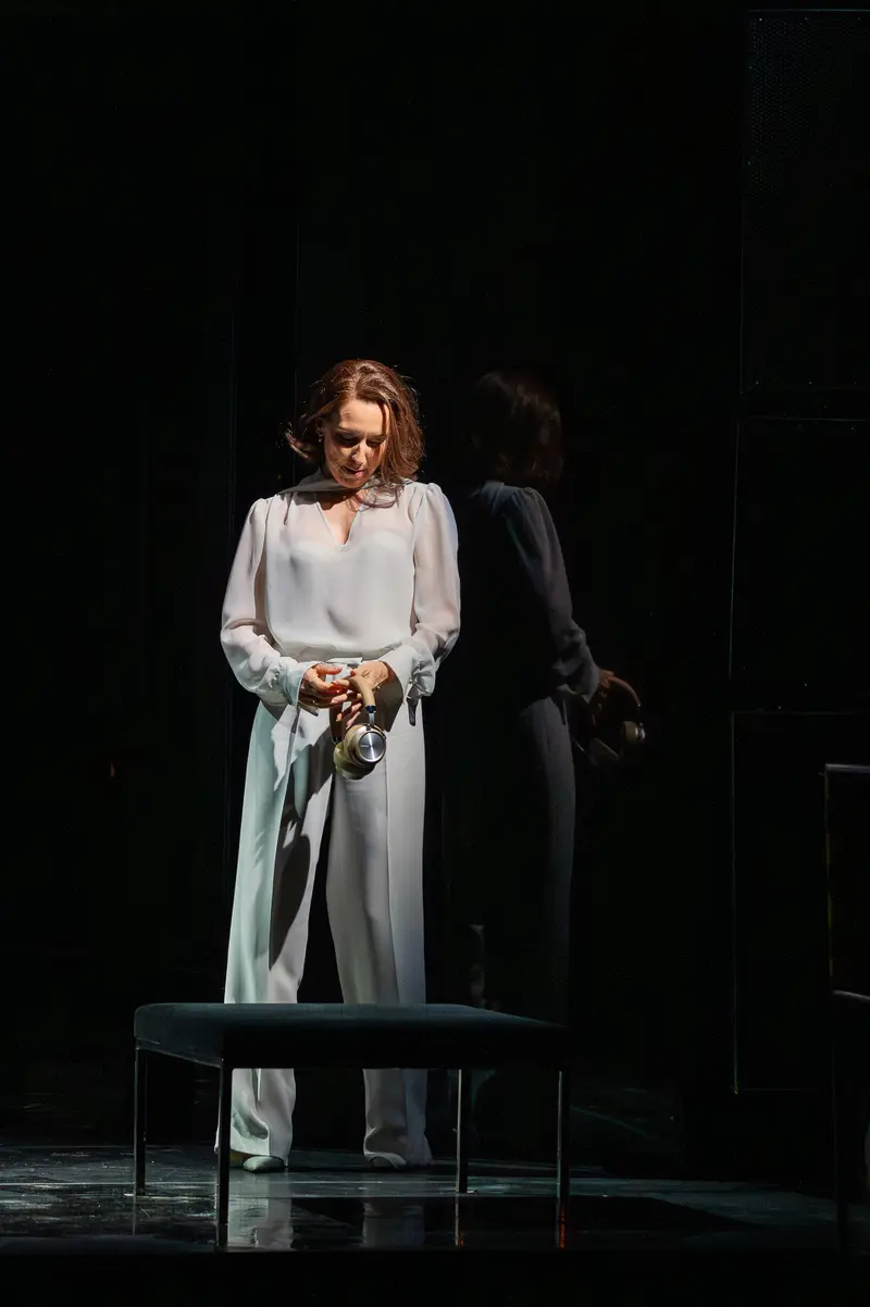 Emotional Stage Performance at Theater in der Josefstadt during "Das Weite Land" Rehearsal