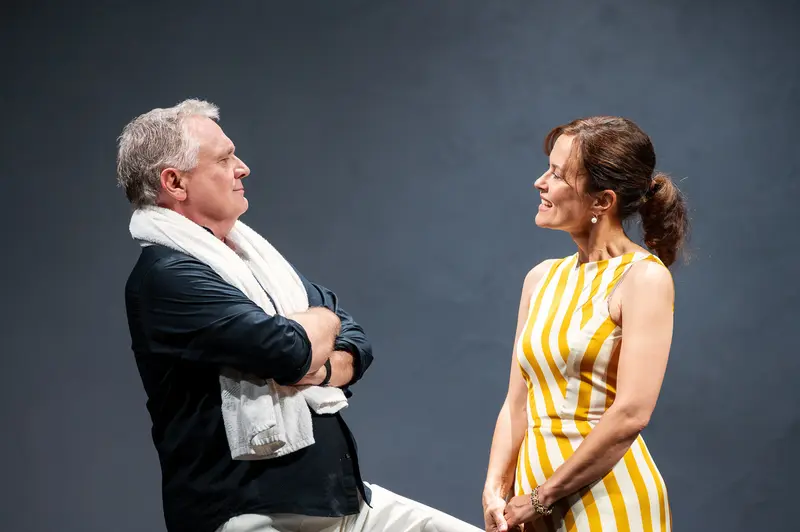 Theater in der Josefstadt Rehearsal: Actors in Dramatic Pose During "Das Weite Land"