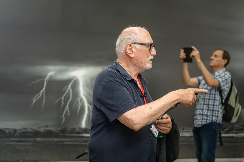 Lightning Photography During La Gacilly Baden Tour with Lois Lammerhuber