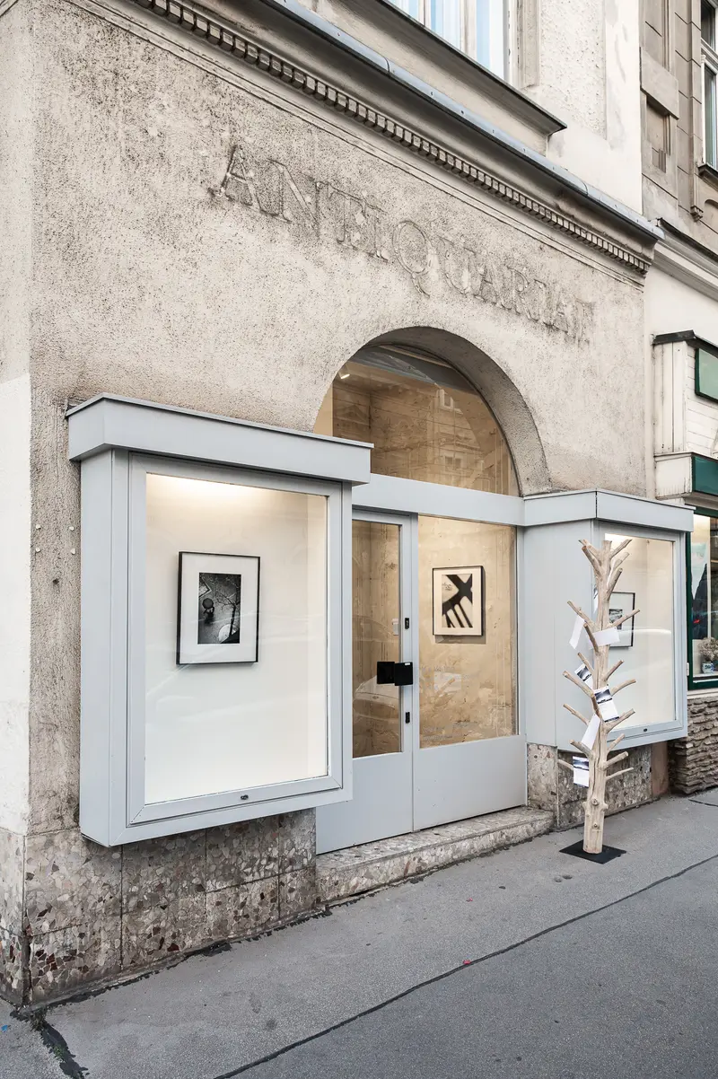 Kit Young's "Poems of Paris and Scotland" Exhibition at G99 Galerie