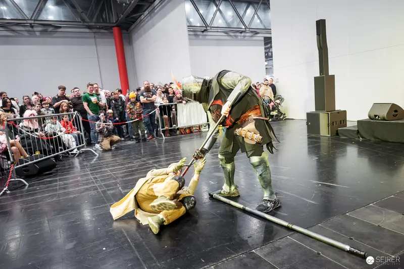 "Bis einer weint" Performance at Vienna ComicCon 2025
