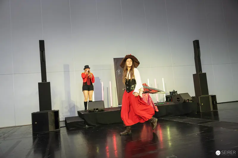 Schaukampf "Bis einer weint" Performance at Vienna ComicCon 2025