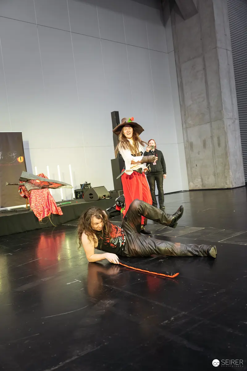 "Bis einer weint" Staged Combat Performance at Vienna ComicCon 2025