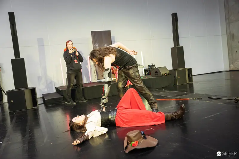 Schaukampf "Bis einer weint" Performance at Vienna ComicCon 2025