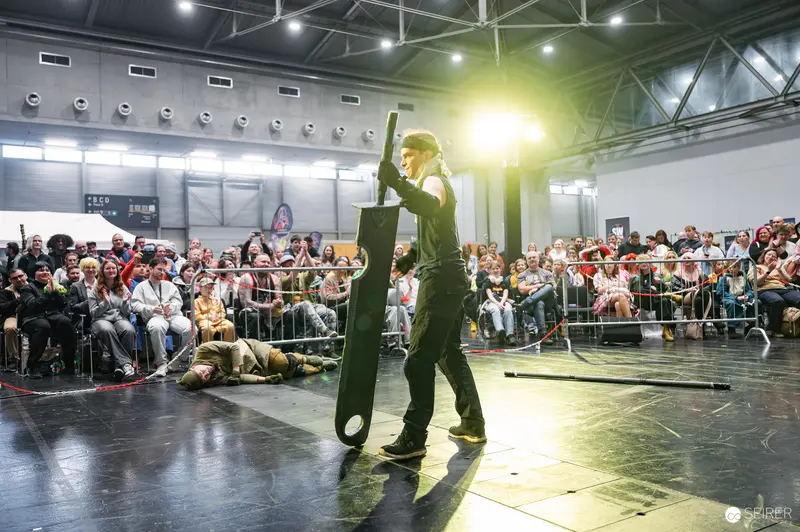 "Bis einer weint" Staged Combat Performance at Vienna ComicCon 2025