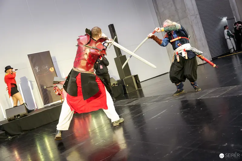 Cosplay Sword Fighting Performance at Vienna ComicCon 2025