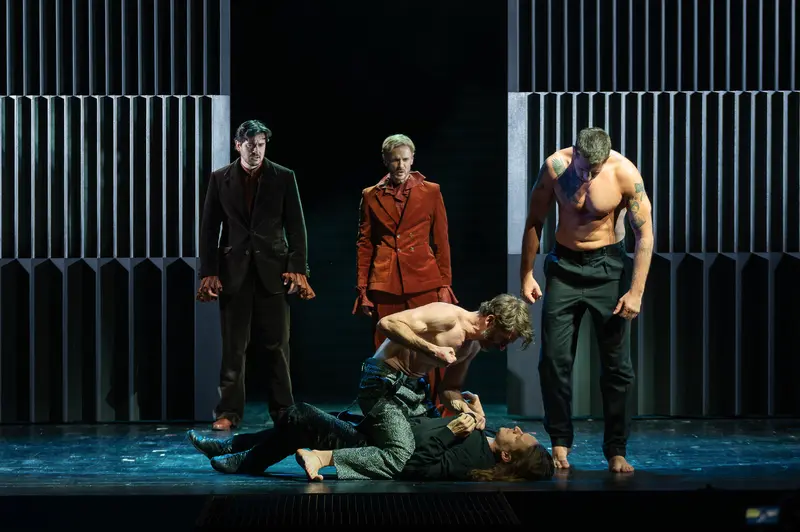Dramatic Staging of Hamlet at Theater in der Josefstadt with Ensemble Cast