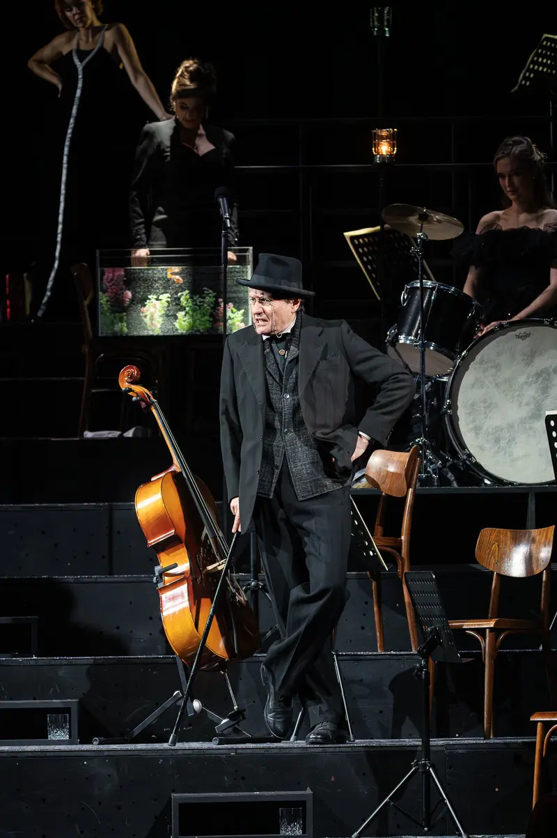 Markus Kofler as Arnold Schönberg in "Zemlinsky" Photo Rehearsal, Vienna 2026