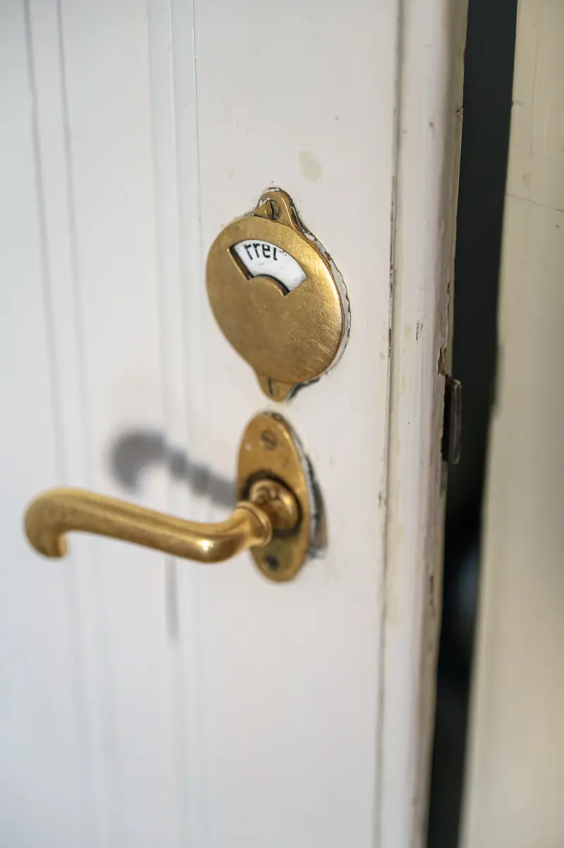 Brass Door Handle and Occupancy Indicator at VBKÖ Archive Reopening