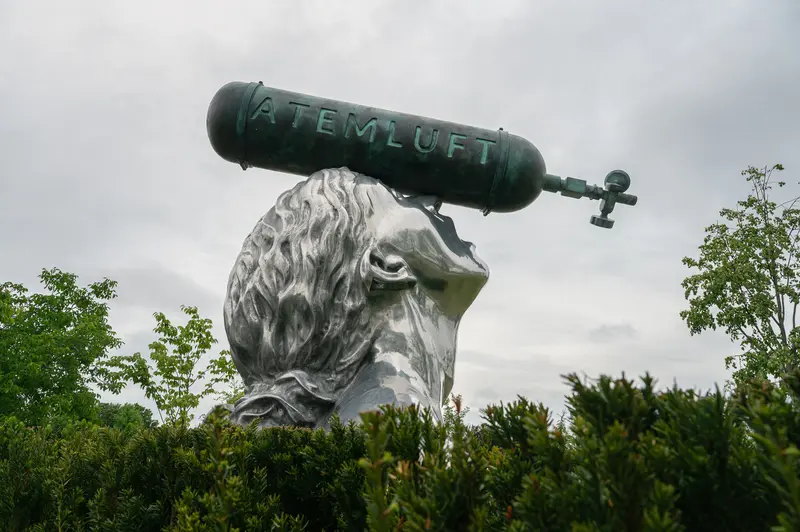 "Atemluft" by Xenia Hausner, Bank Austria Park Vienna